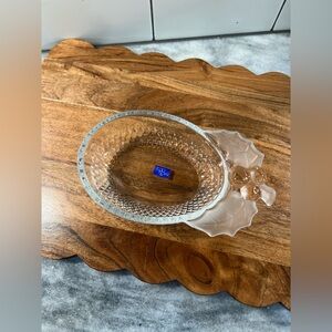 STUDIO NOVA GLASS CANDY/CONDIMENT DISH w/HOLLY LEAVES AND BERRIES